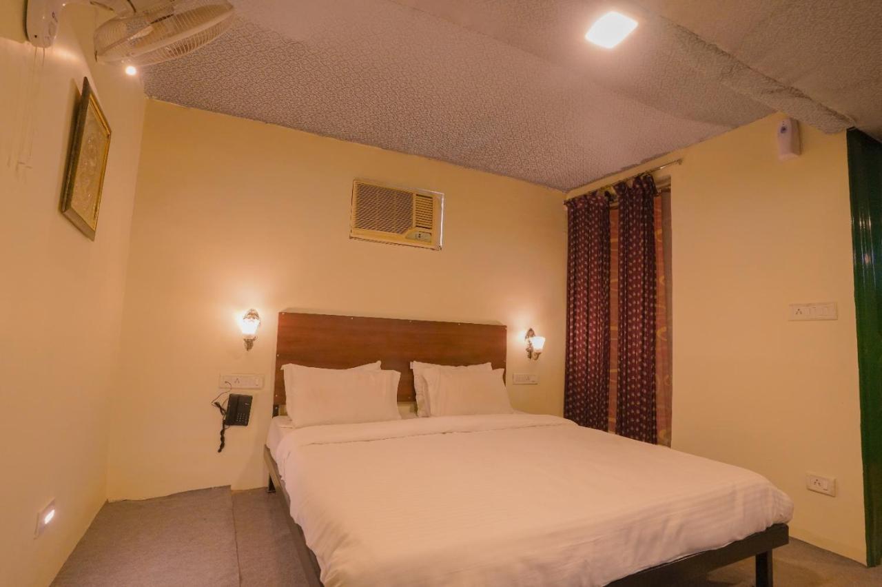 Royal Ocean Resort Τζαϊπούρ Εξωτερικό φωτογραφία