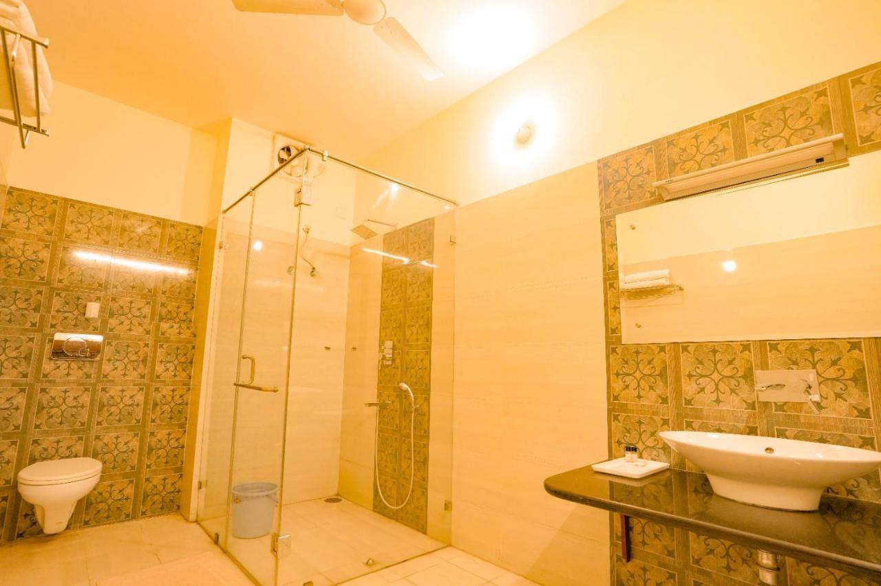 Royal Ocean Resort Τζαϊπούρ Εξωτερικό φωτογραφία