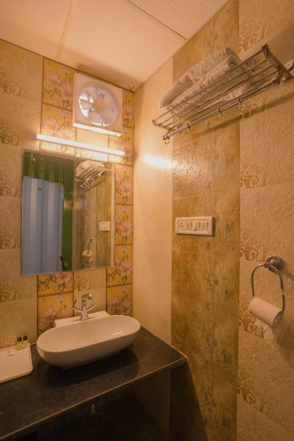 Royal Ocean Resort Τζαϊπούρ Εξωτερικό φωτογραφία