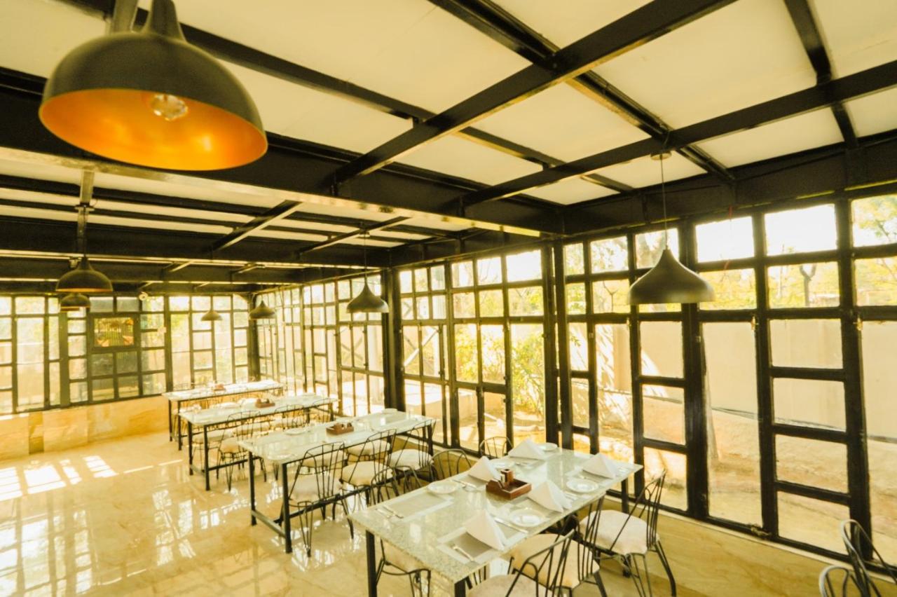 Royal Ocean Resort Τζαϊπούρ Εξωτερικό φωτογραφία