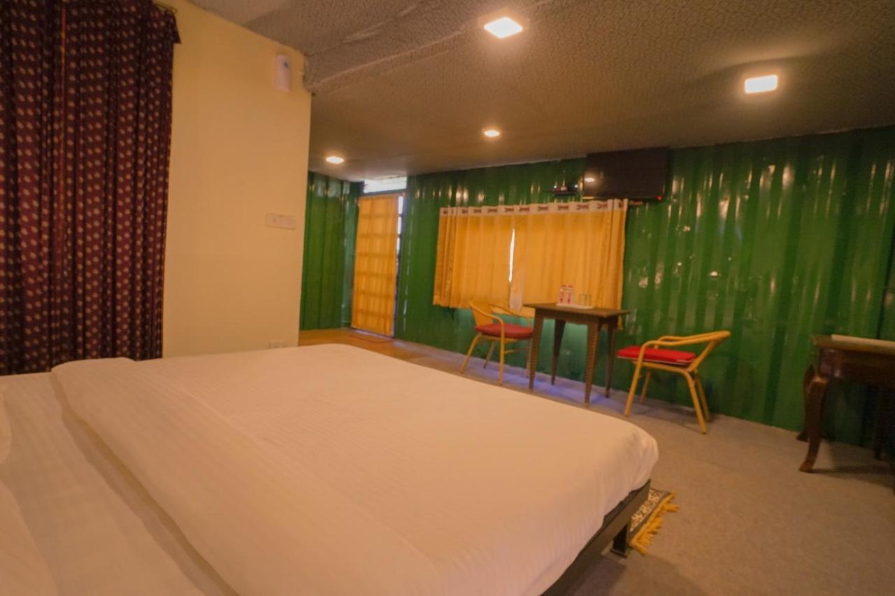 Royal Ocean Resort Τζαϊπούρ Εξωτερικό φωτογραφία