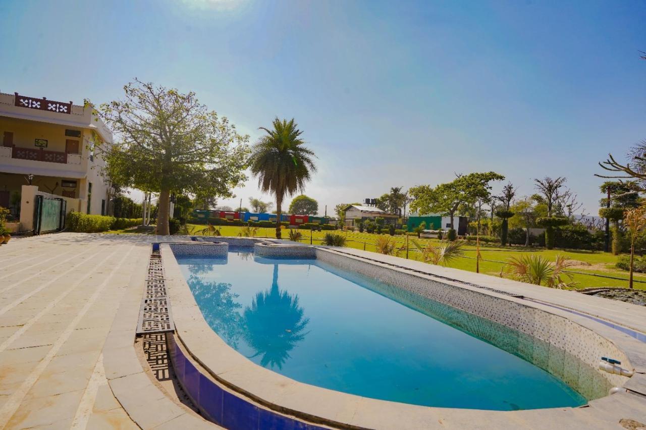 Royal Ocean Resort Τζαϊπούρ Εξωτερικό φωτογραφία